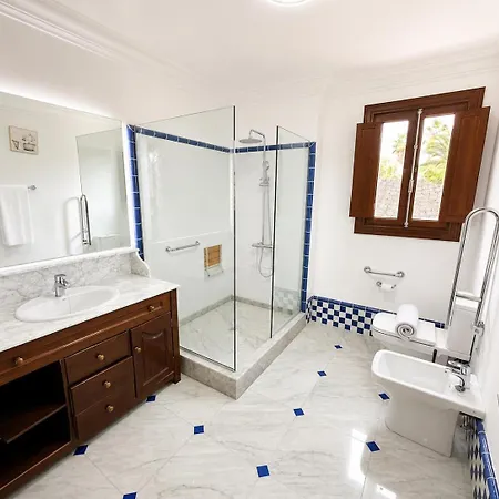 Elise With Private Heated Pool Villa