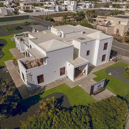 Villa Elise With Private Heated Pool *